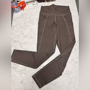 Fleo medium Heather Falcon Reverie 25” pocket leggings EUC